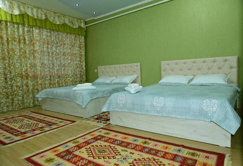 اتاق استاندارد با سرویس بهداشتی مشترک, Astoria B&b