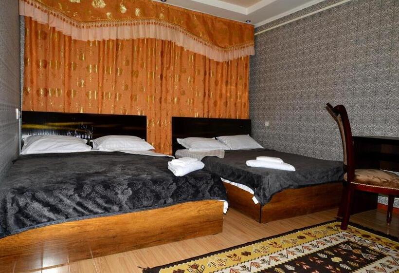 اتاق لوکس, Astoria B&b