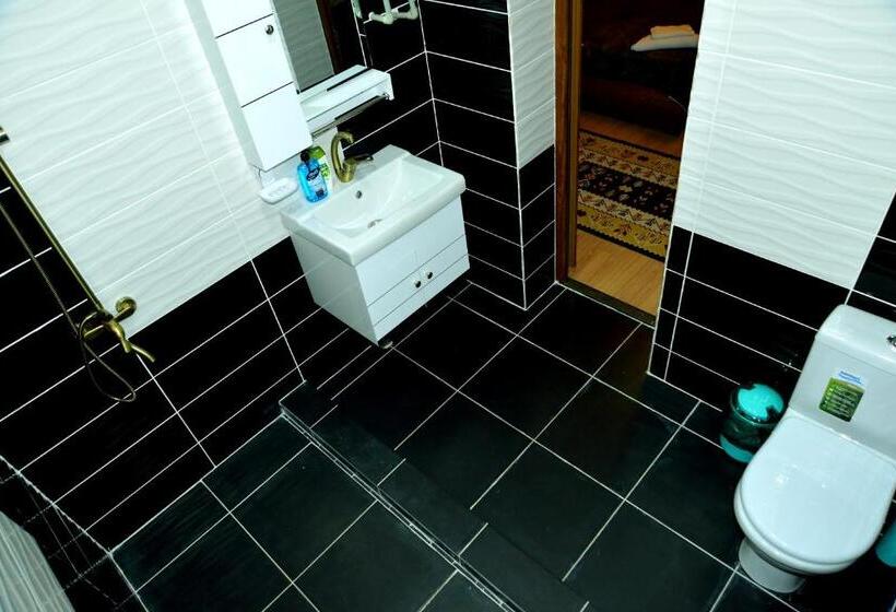 اتاق لوکس, Astoria B&b