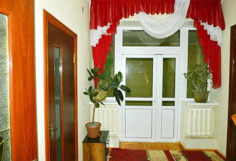 اتاق لوکس, Astoria B&b