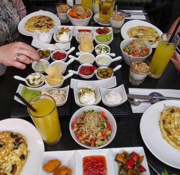 اتاق سوپریور خانوادگی, Astoria B&b