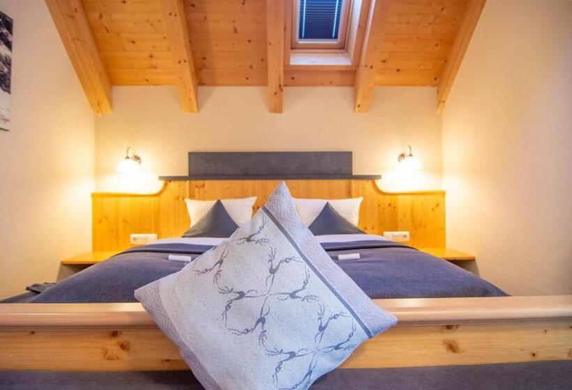 Номер Стандарт с Балконом, Garni Alpenhof