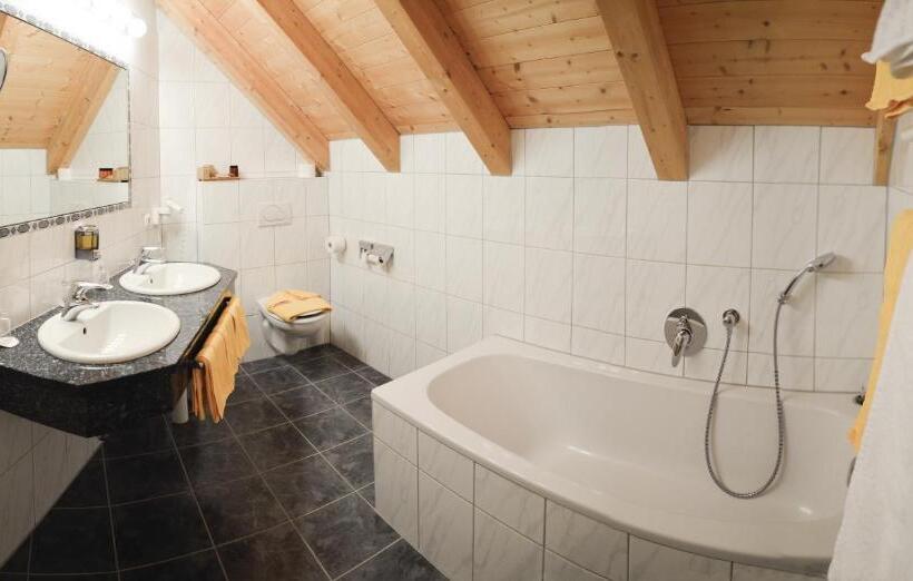 Семейный Номер, Garni Alpenhof