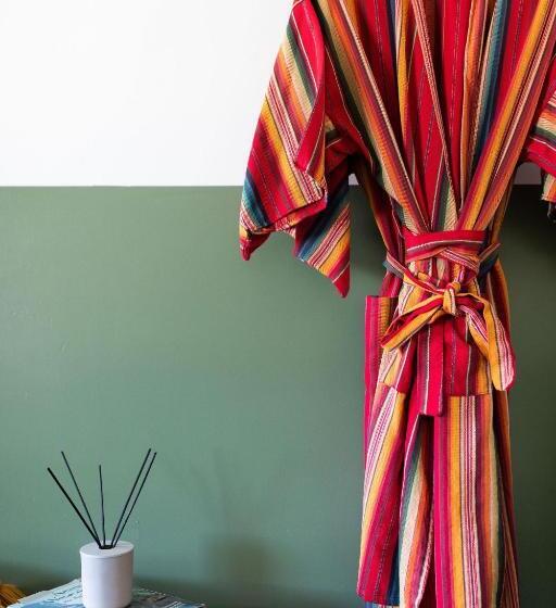 غرفة قياسية فردية, Mellow Moon Lodge