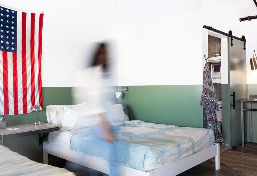 غرفة قياسية, Mellow Moon Lodge