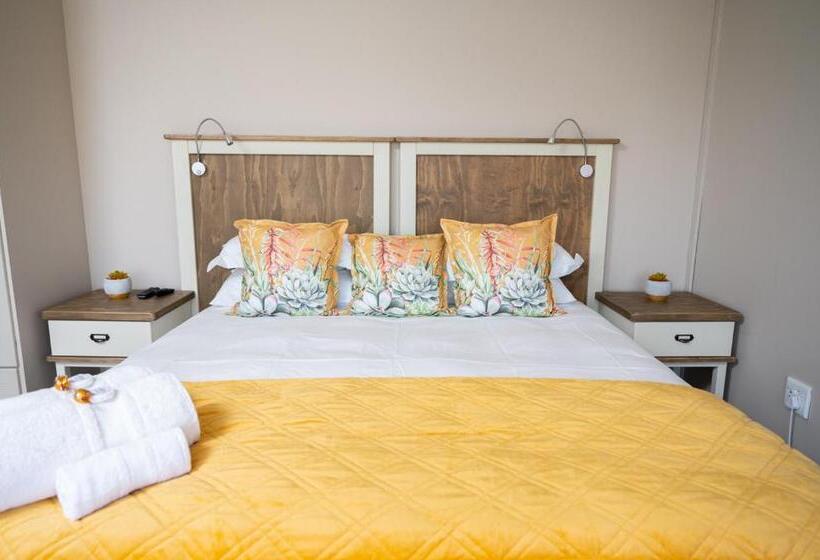 חדר סטנדרט לשלושה, Opstal Gastehuis