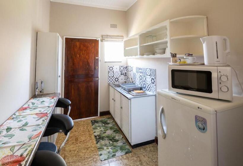 חדר סטנדרט לשלושה, Opstal Gastehuis