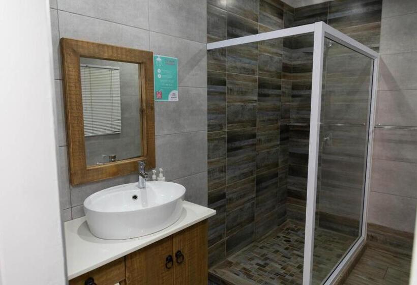 חדר סטנדרט עם מיטת קינג, Opstal Gastehuis