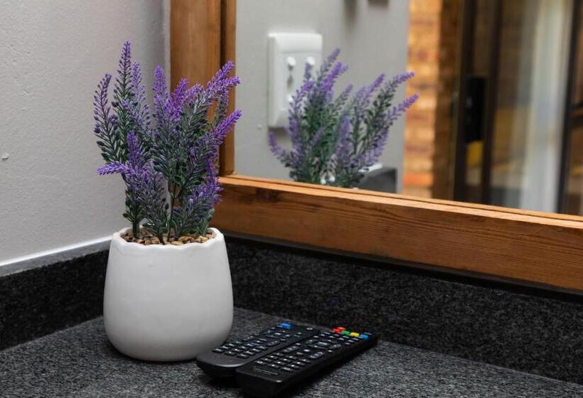 חדר סופריור עם מיטת קינג, Opstal Gastehuis