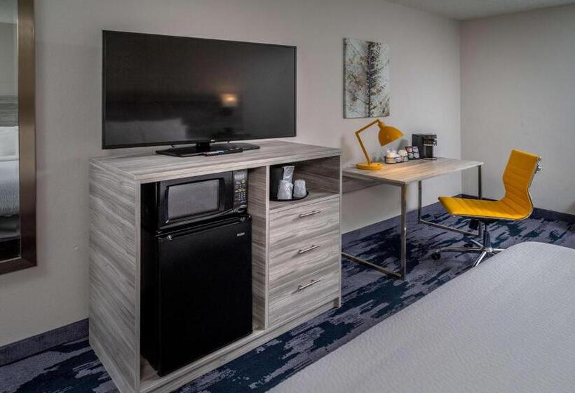 غرفة قياسية سرير كينج, Best Western Plus Beckley Inn