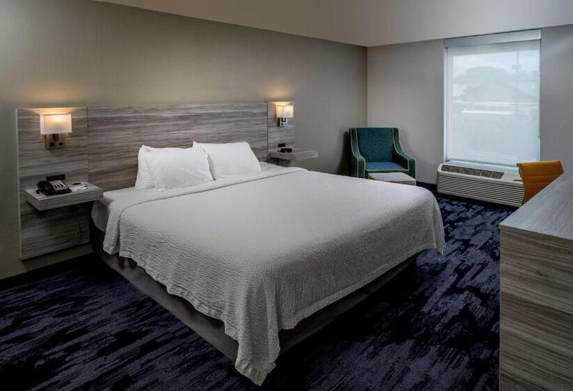 غرفة قياسية سرير كينج, Best Western Plus Beckley Inn