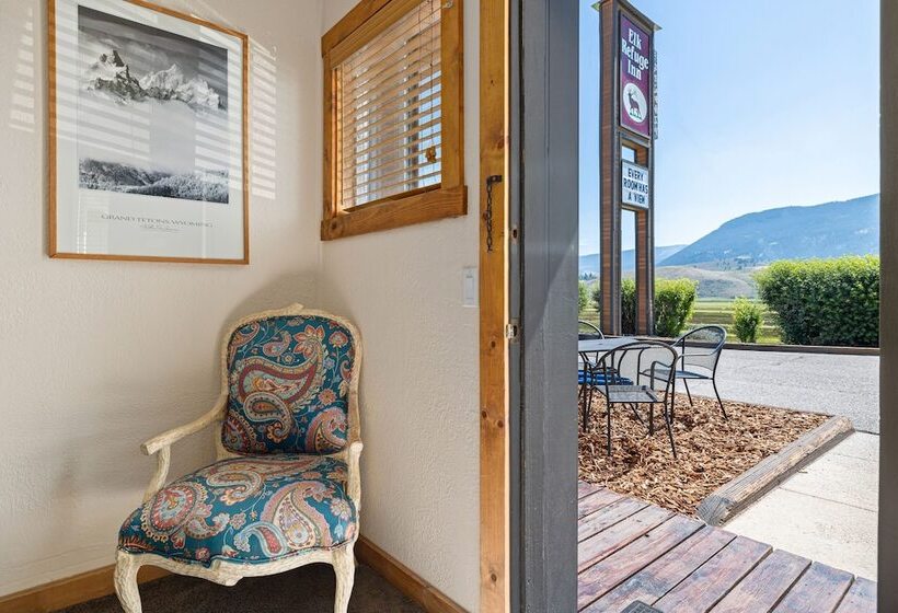 جناح عائلي, Elk Refuge Inn
