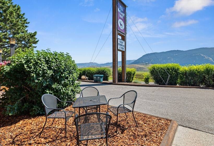 جناح عائلي, Elk Refuge Inn