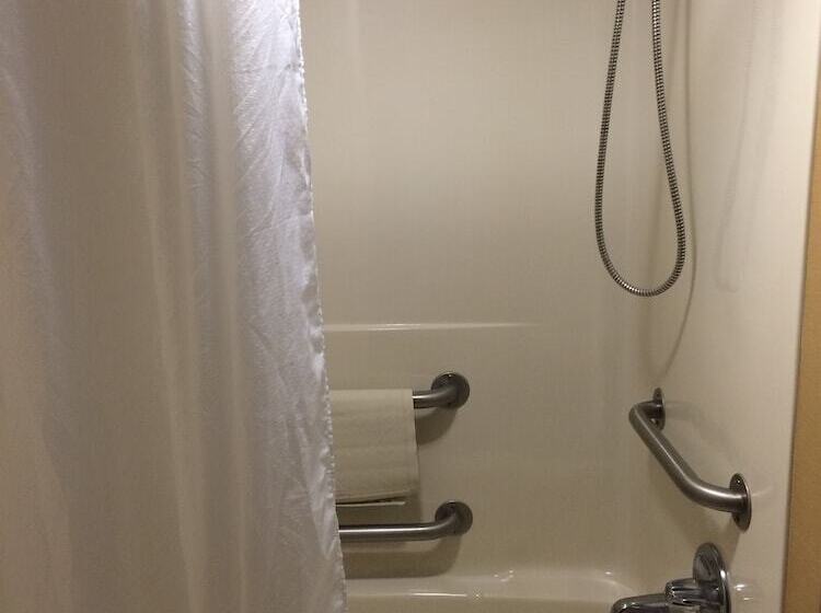 غرفة قياسية سرير كينج, Fairbanks Inn