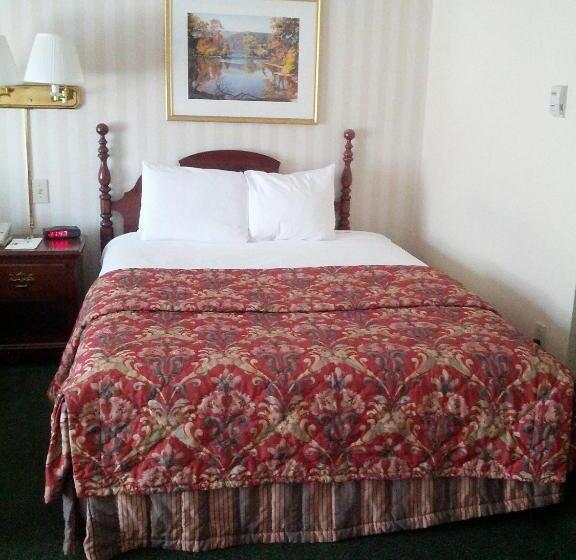 غرفة قياسية, Fairbanks Inn