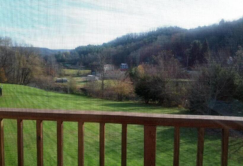 غرفة قياسية, Fairbanks Inn