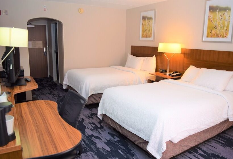 带2个双人床的标准工作室, Fairfield Inn Corning Riverside