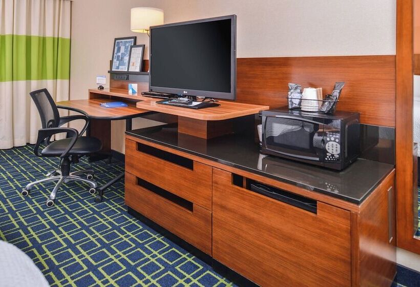 带2个双人床的标准工作室, Fairfield Inn Corning Riverside