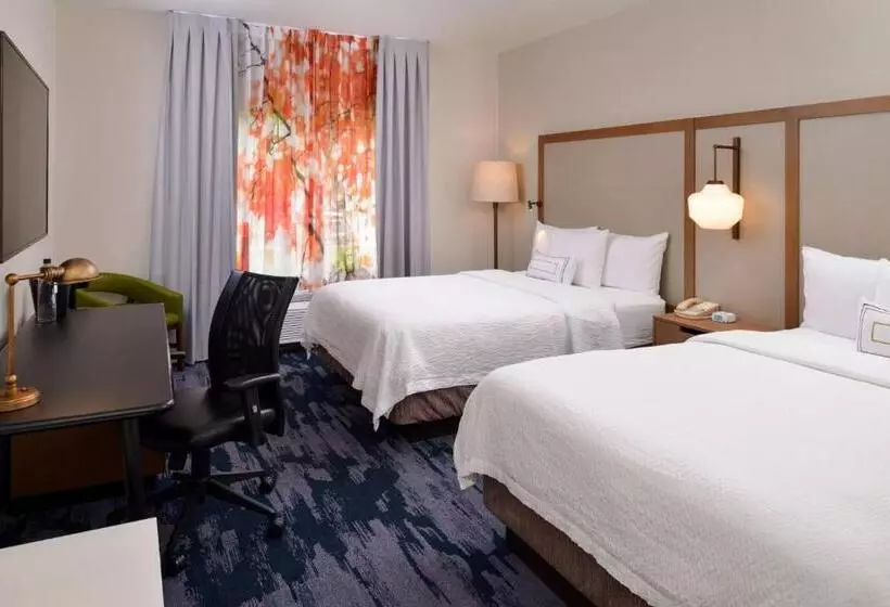 ２ダブルベッドのスタンダードルーム, Fairfield Inn Arlington Near Six Flags