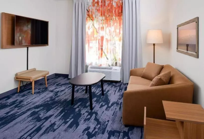 スイート, Fairfield Inn Arlington Near Six Flags