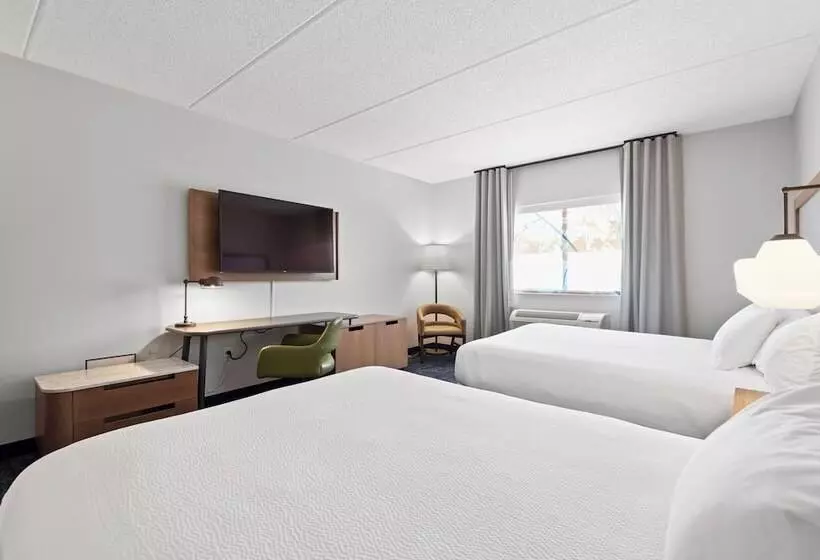 ２ダブルベッドのスタンダードルーム, Fairfield Inn & Suites By Marriott Hickory