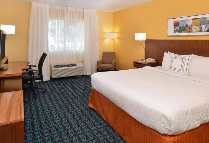 キングサイズベッドのスタンダードルーム, Fairfield Inn Jacksonville Orange Park