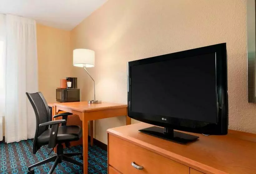 اتاق استاندارد, Fairfield Inn & Suites Saginaw