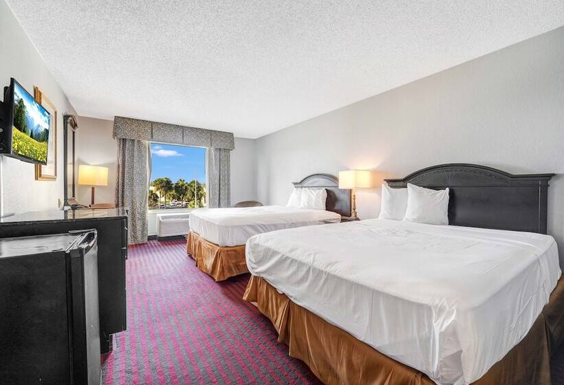 Номер Стандарт 2 Двуспальные Кровати, Super 8 By Wyndham Orlando Near Florida Mall