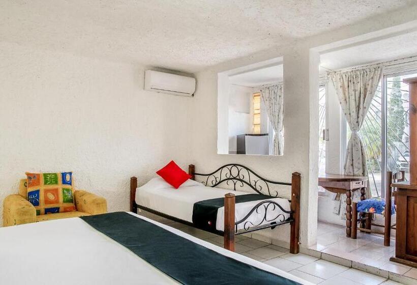 חדר סטנדרט לשלושה, Capital O Farallon Inn, Cancún