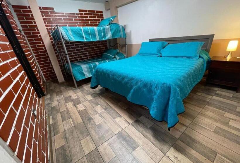 اتاق خانوادگی, Hostal Los Salares