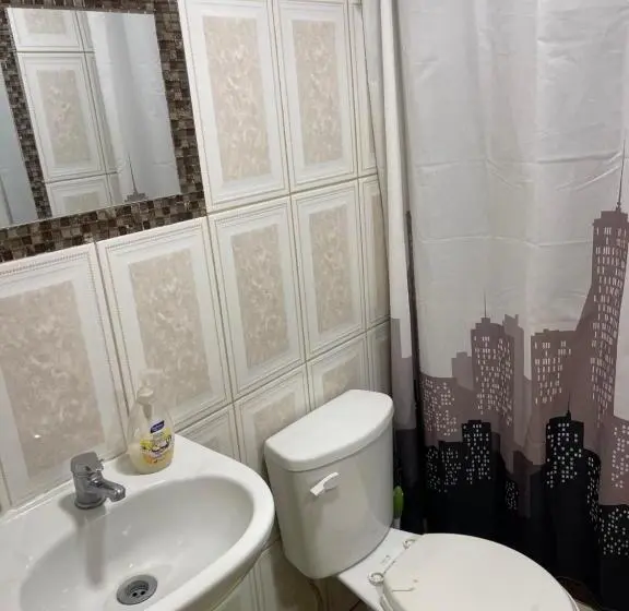 اتاق استاندارد سه نفره, Hostal Los Salares