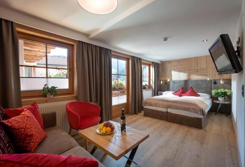 家庭间, Hottererhof