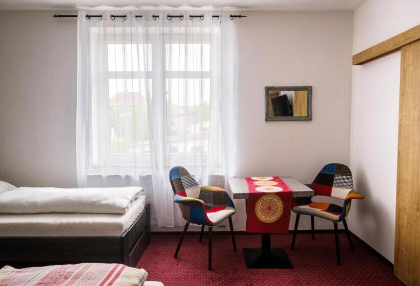 标准三人间, Kopeček   Penzion