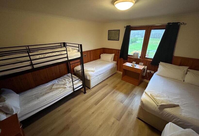 Семейный Номер, Roam West