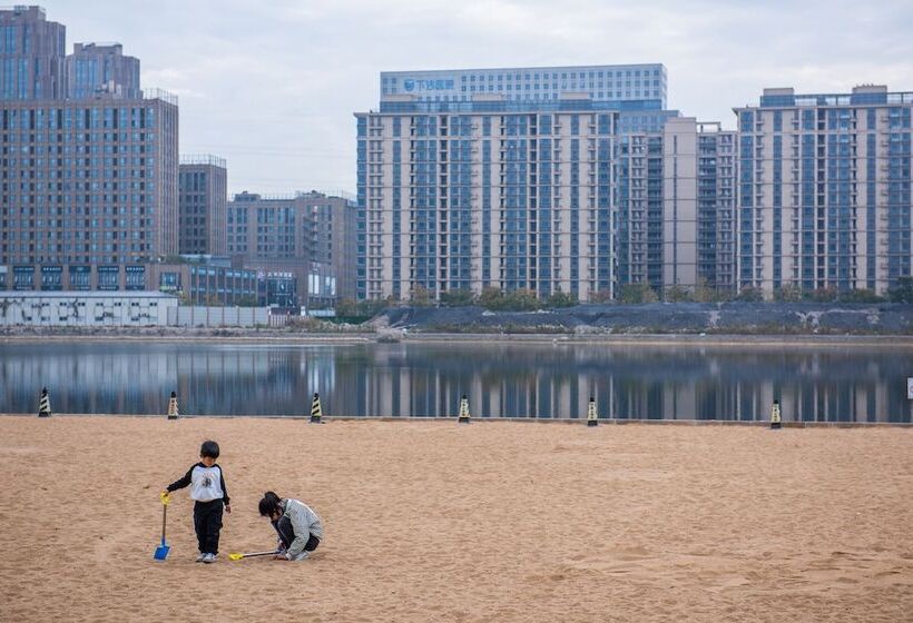 带露台的豪华间, Canopy By Hilton Hangzhou Jinsha Lake