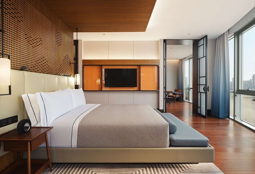 高级套房, Canopy By Hilton Hangzhou Jinsha Lake