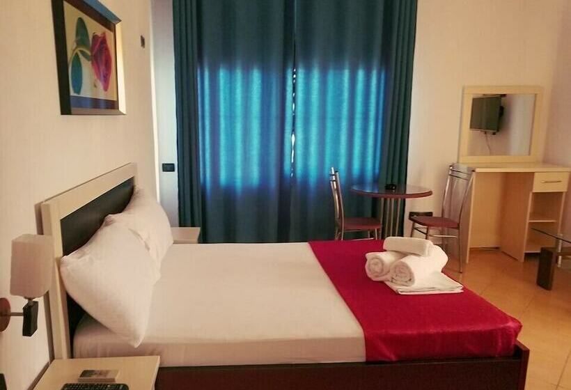 חדר בסיסי, Sirena