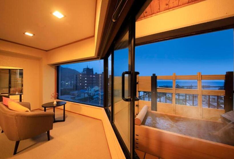 غرفة ديلوكس, Yururi Nishiizu