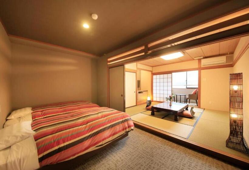 غرفة قياسية, Yururi Nishiizu