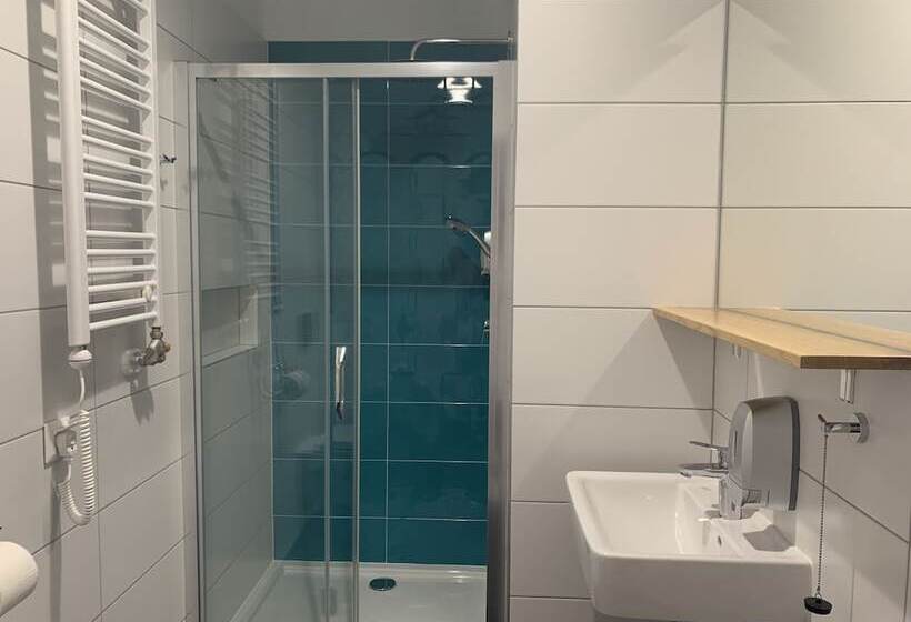 豪华单人间, Traffic Wrocław Stare Miasto