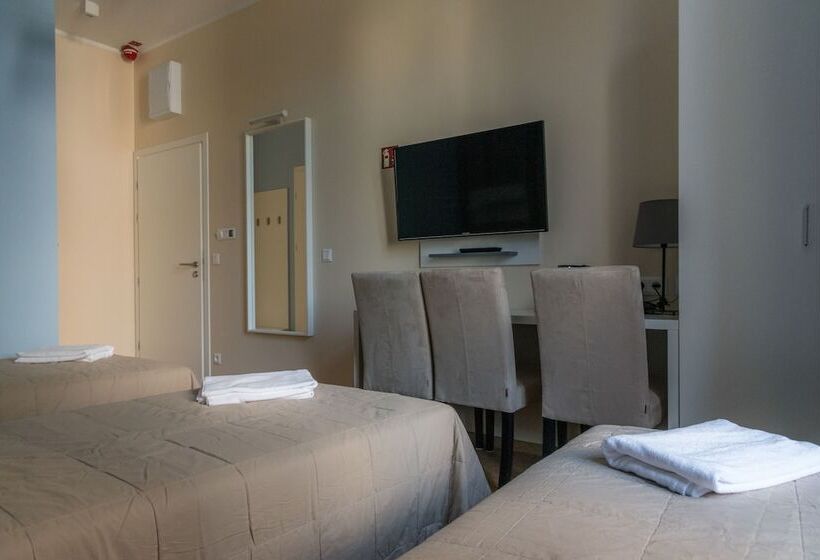 غرفة قياسية ثلاثية, Traffic Wrocław Stare Miasto