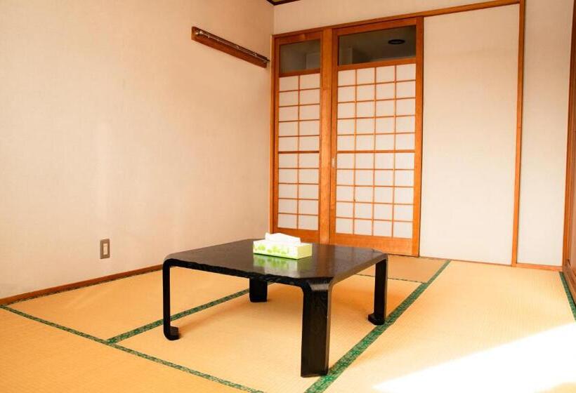 חדר בסיסי לשלושה, La Vista Hotel Tsugaike   Stay On The Slopes