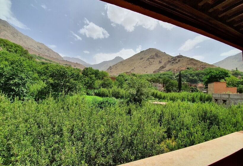 اتاق استاندارد سه نفره, Dar Assarou   Toubkal National Park Lodge