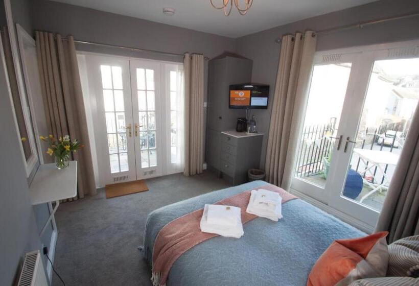 اتاق استاندارد با بالکن, St Elmo House