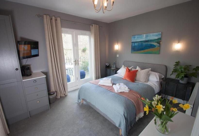 اتاق استاندارد با بالکن, St Elmo House