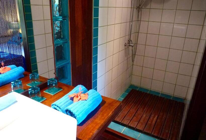 سوییت با چشمانداز دریا, Poerani Moorea