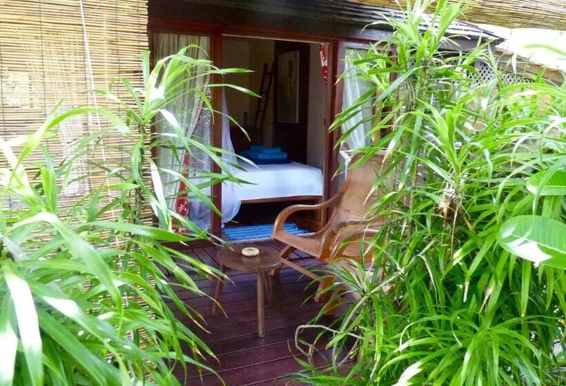 سوییت با چشم‌انداز باغ, Poerani Moorea