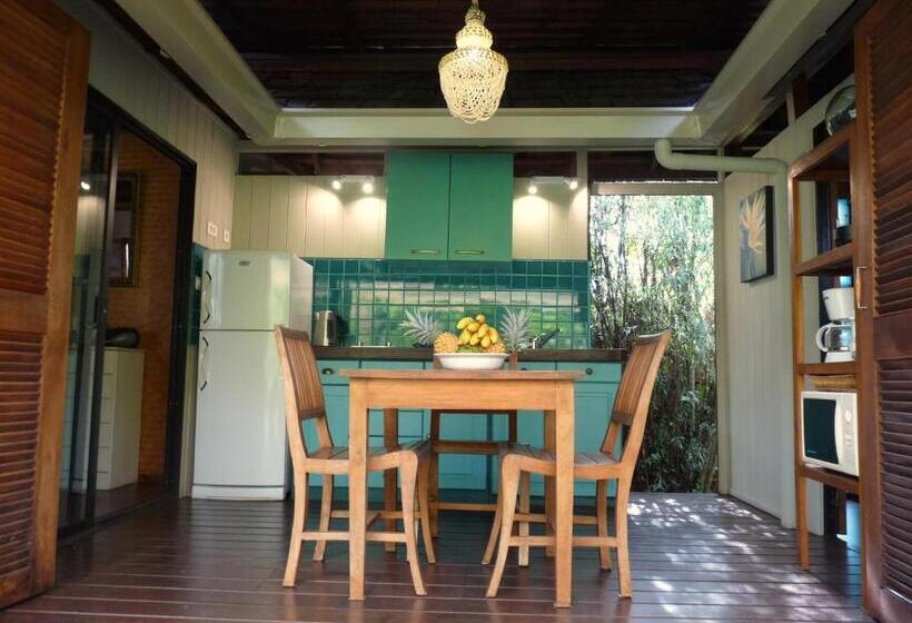 سوئیت جونیور با چشمانداز باغ, Poerani Moorea