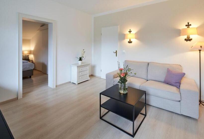 Suite with lake view, Seehaus Riessersee