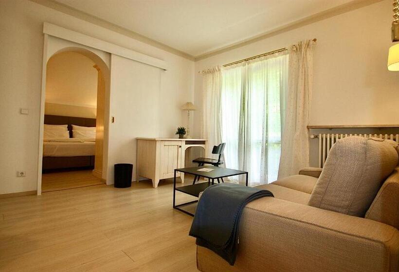 Номер Стандарт, Seehaus Riessersee